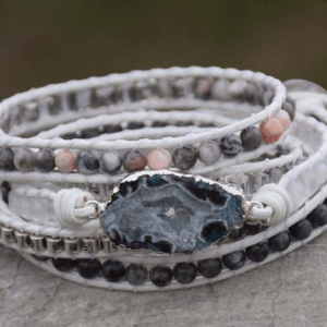 Pulsera Envoltura de piel de labradorita natural, jade blanco y piedra drúcida
