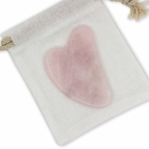 1 Gua Sha en Quartz Rose + bolsa