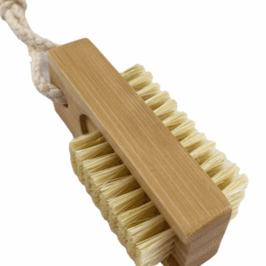 Funky cepillo de uñas y manos