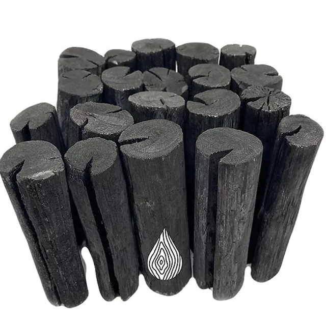 carbones activados Binchotan para purificar el agua del grifo