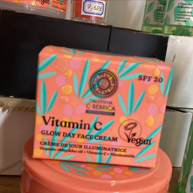 Crema facial de día iluminadora, 50 ml SPF 20