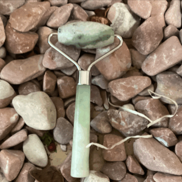 Masajeador de jade con rodillo