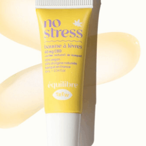 Trew Cosmetic X Equilibre: Bálsamo labial de cáñamo con aroma a Kumquat