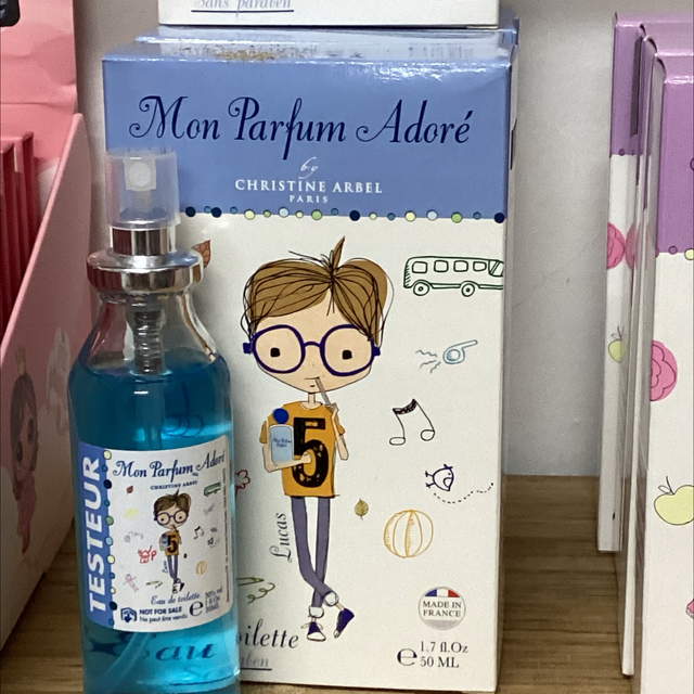 Agua de colonia Lucas