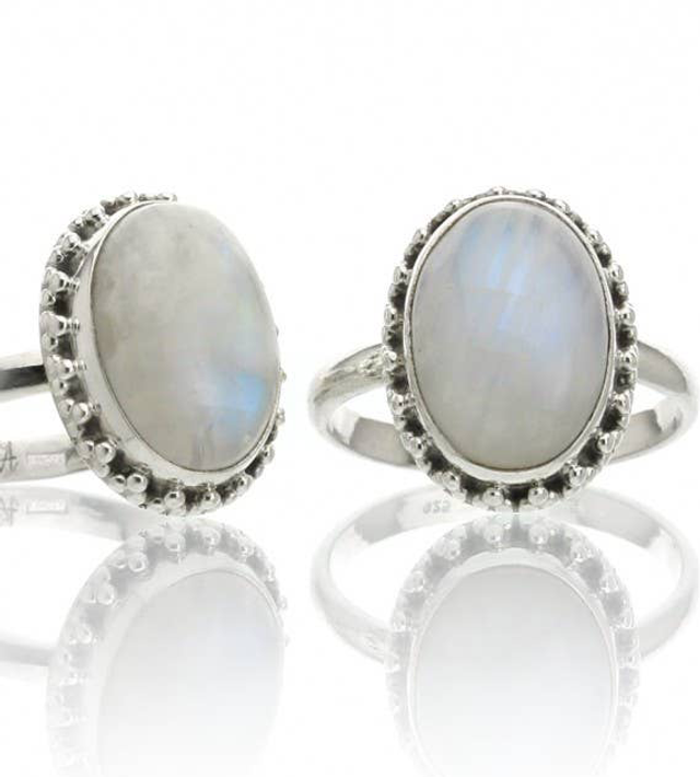 Anillo Kanda De Plata De Ley Y Piedra Luna